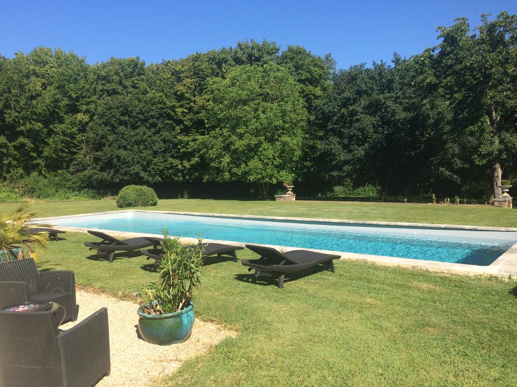 Château de Saint Georges, Maison d'hôtes et Chambre d'hôtes de luxe à Saint-Georges-sur-Moulon, proche de Bourges dans le Centre Val de Loire, Adresses Exclusives