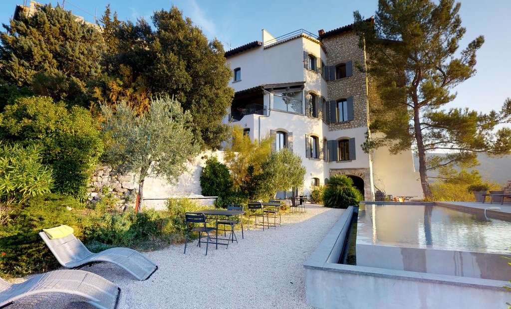 Metafort, chambe d'hôtes de luxe, entre Luberon et Mont Ventoux, au cœur de la Provence. Adresses Exclusives