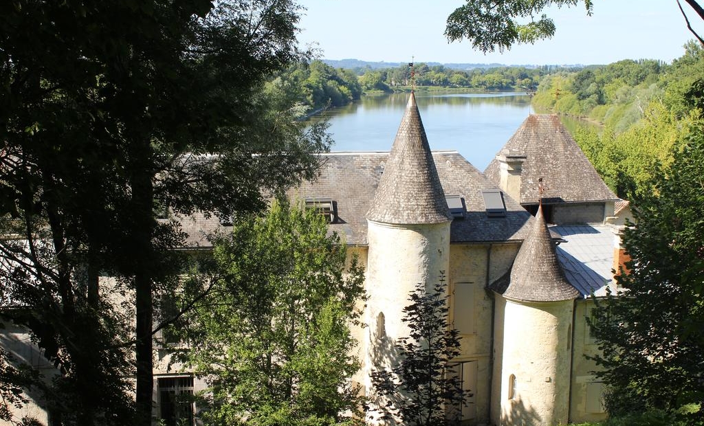 Château de Courtebotte, Maison d'hôtes et Chambre d'hôtes de luxe en Dordogne, proche de Bordeaux, Adresses Exclusives.