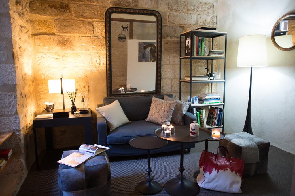 La Banasterie, maison d'hôtes de luxe dans le centre ville d'Avignon à côte du Palais des Papes, Adresses Exclusives