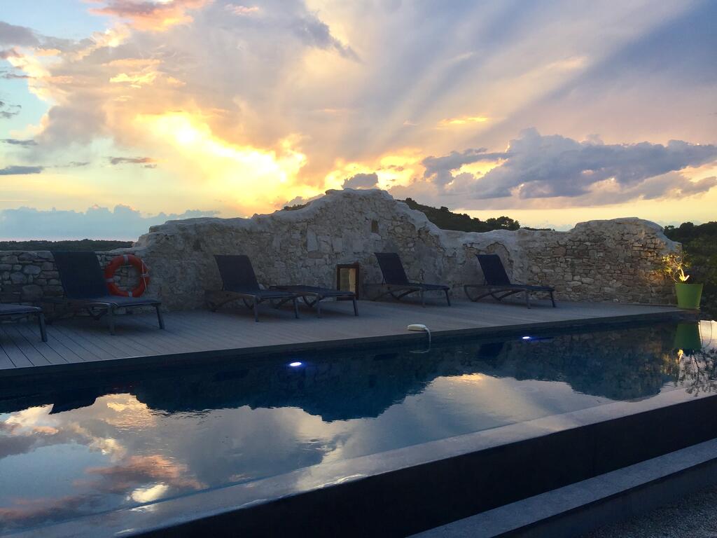 Metafort, chambe d'hôtes de luxe, entre Luberon et Mont Ventoux, au cœur de la Provence. Adresses Exclusives