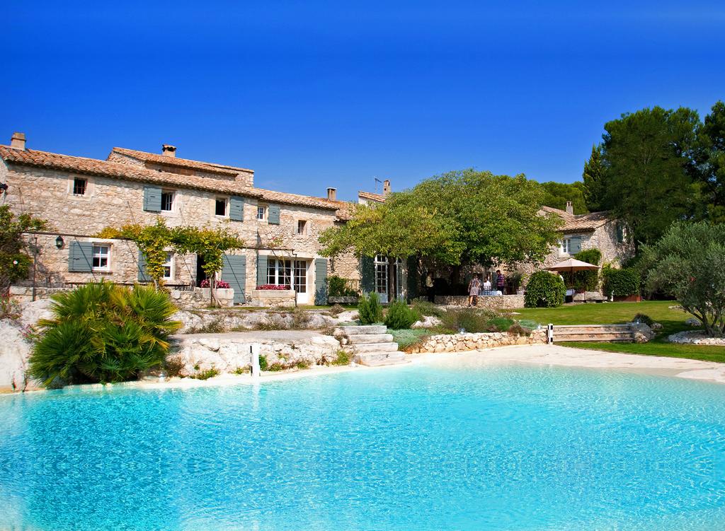 Mas de la Rose, Chambre d'hôtes de luxe à Orgon proche de St Remy de Provence, Adresses Exclusives