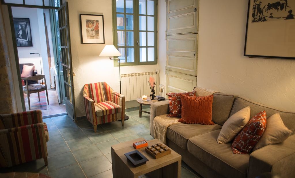 La Banasterie, maison d'hôtes de luxe dans le centre ville d'Avignon à côte du Palais des Papes, Adresses Exclusives