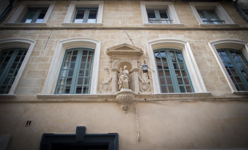 La Banasterie, maison d'hôtes de luxe dans le centre ville d'Avignon à côte du Palais des Papes, Adresses Exclusives