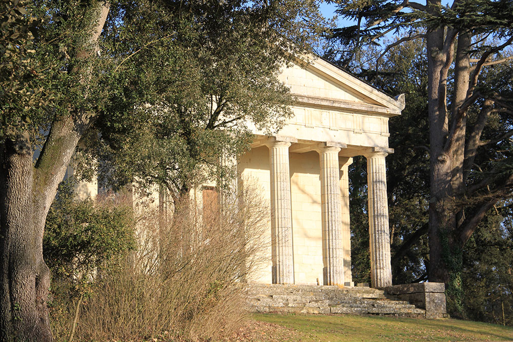 château de Brissac, Location de Luxe Angers, Val de Loire, Adresses Exclusives.