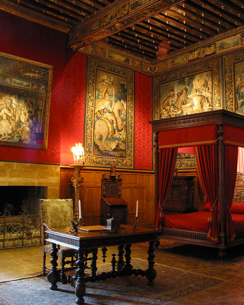 château de Brissac, Location de Luxe Angers, Val de Loire, Adresses Exclusives.