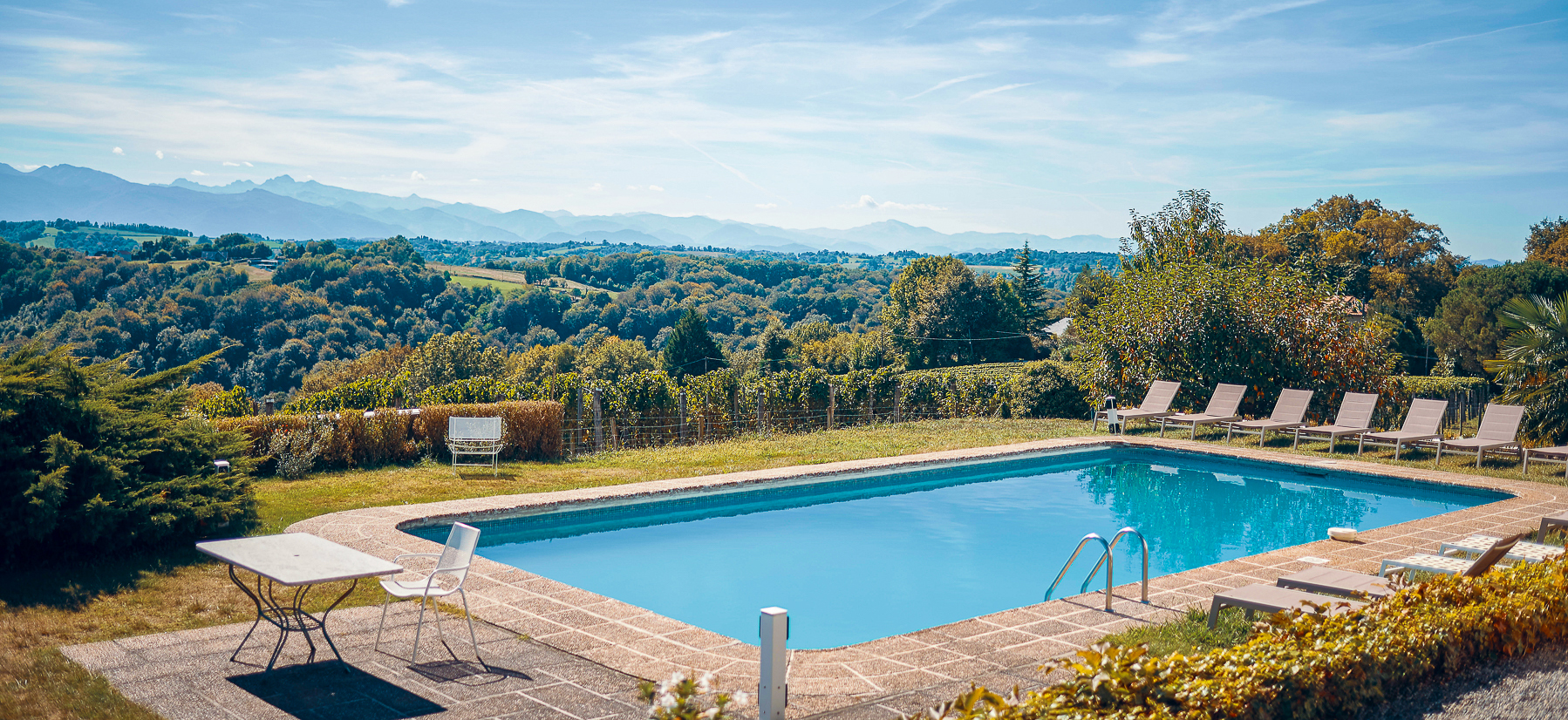 Clos Mirabel - Maison d’Hôtes de luxe avec Gîtes à côté de Pau dans les Pyrénées-Atlantiques - Adresses Exclusives