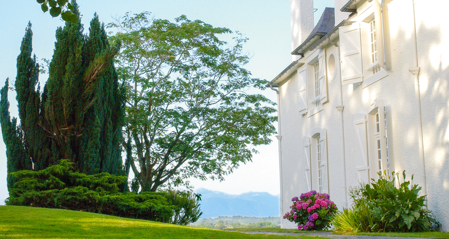 Clos Mirabel - Maison d’Hôtes de luxe avec Gîtes à côté de Pau dans les Pyrénées-Atlantiques - Adresses Exclusives