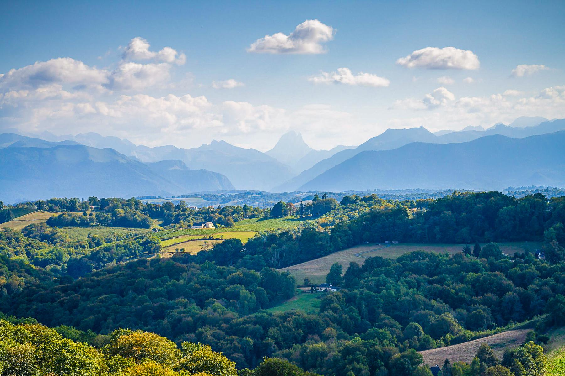 Clos Mirabel - Maison d’Hôtes de luxe avec Gîtes à côté de Pau dans les Pyrénées-Atlantiques - Adresses Exclusives