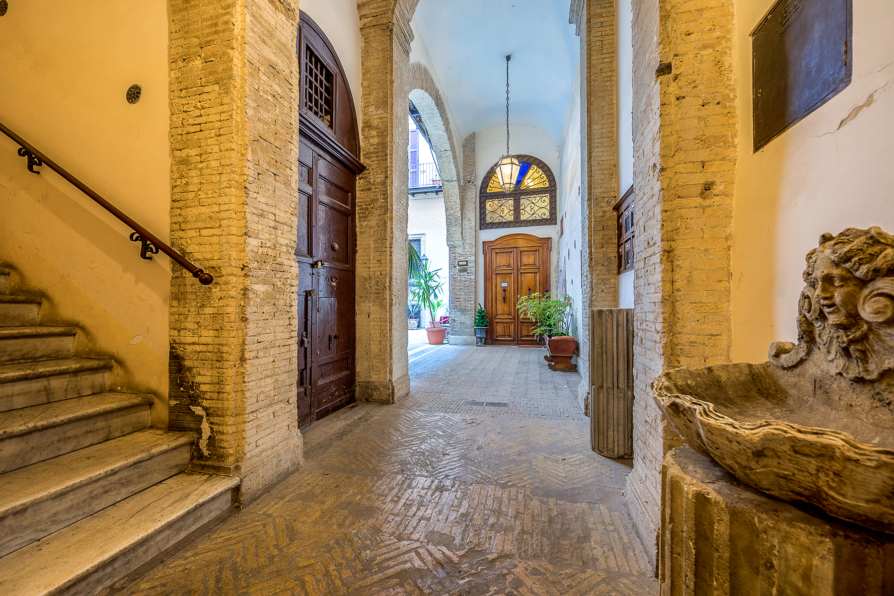 Palazzo Floridi, appartement et location de luxe dans le centre ville de Rome, Italie - Adresses Exclusives