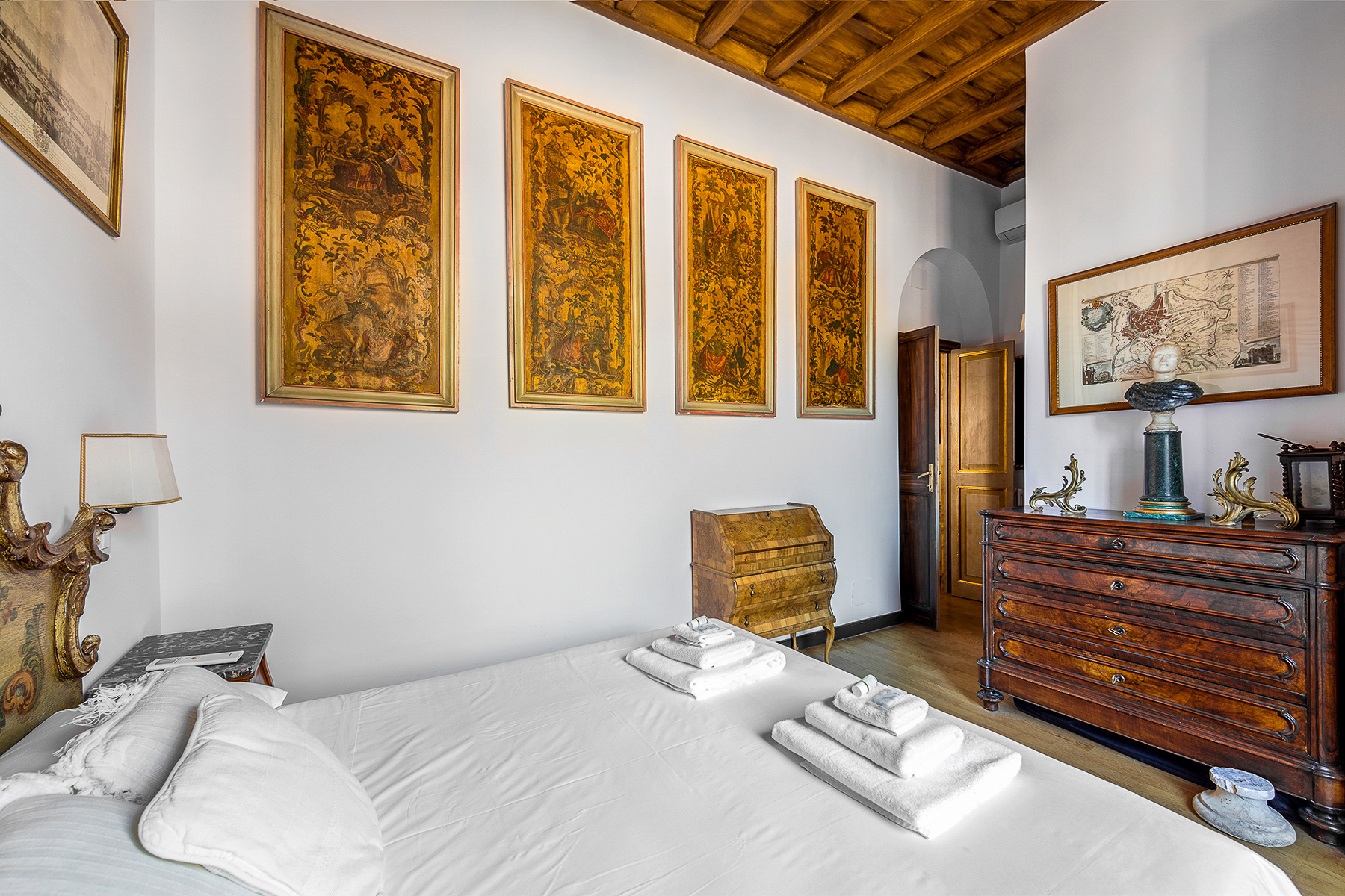 Palazzo Floridi, appartement et location de luxe dans le centre ville de Rome, Italie - Adresses Exclusives