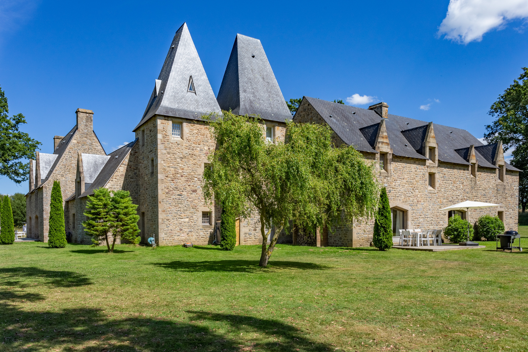 Manoir de Pléac - Location de gîtes de luxe à Combourg en Bretagne - Adresses Exclusives